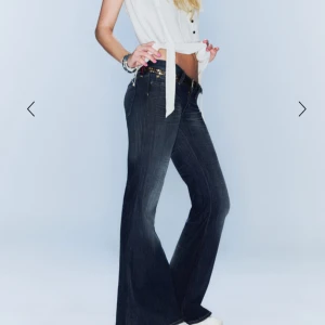 Low waist jeans - Så sjukt snygga low waist jeans från weekday, cheap monday. 