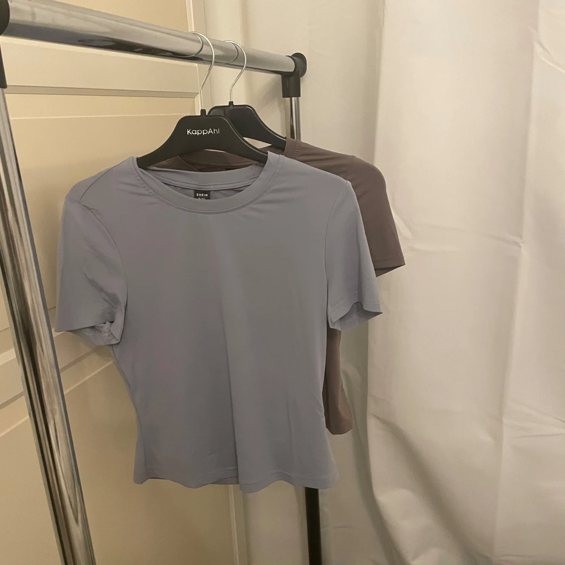 Två basic t-shirts från SHEIN BAE - 1