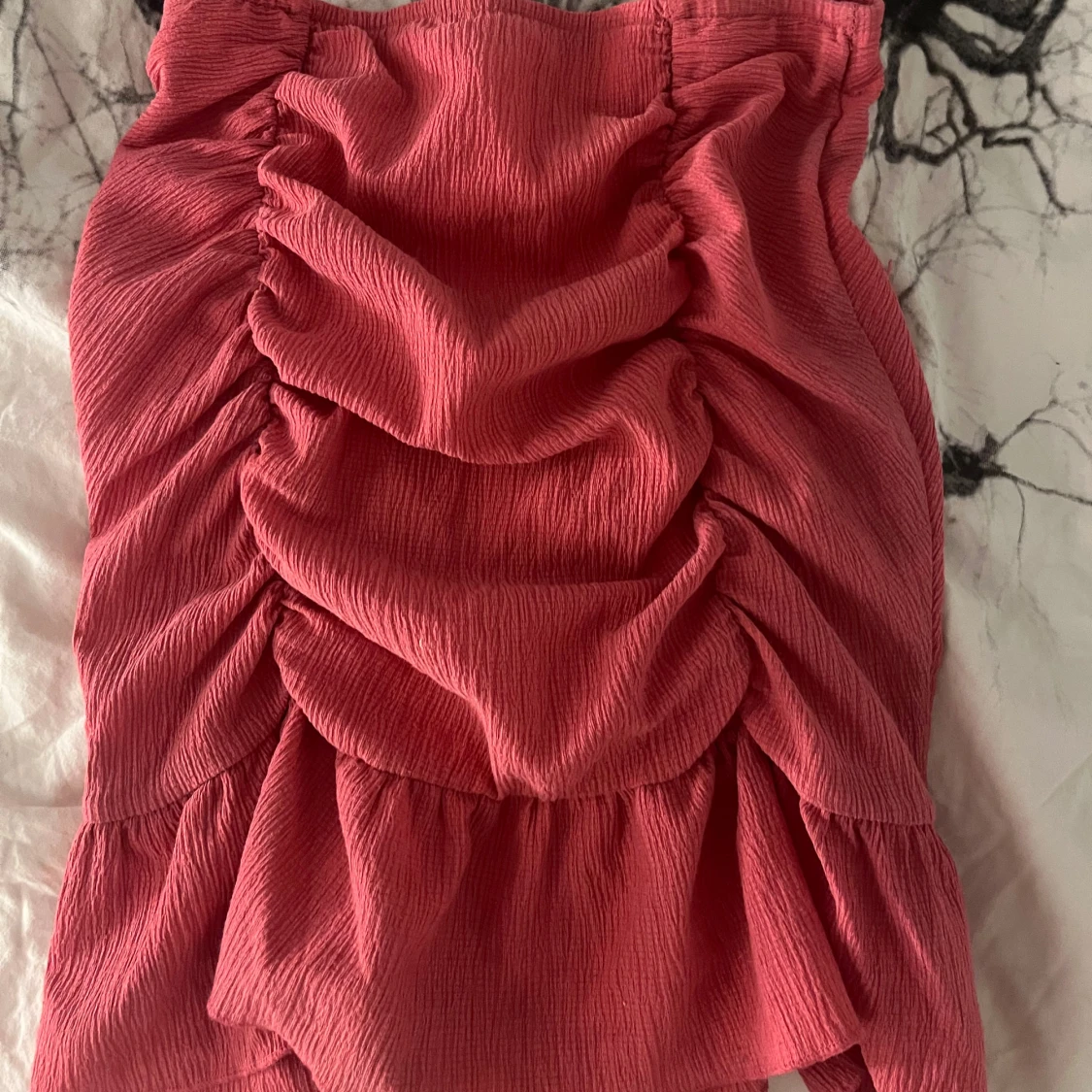 Rosa volangkjol från Gina Tricot - 1