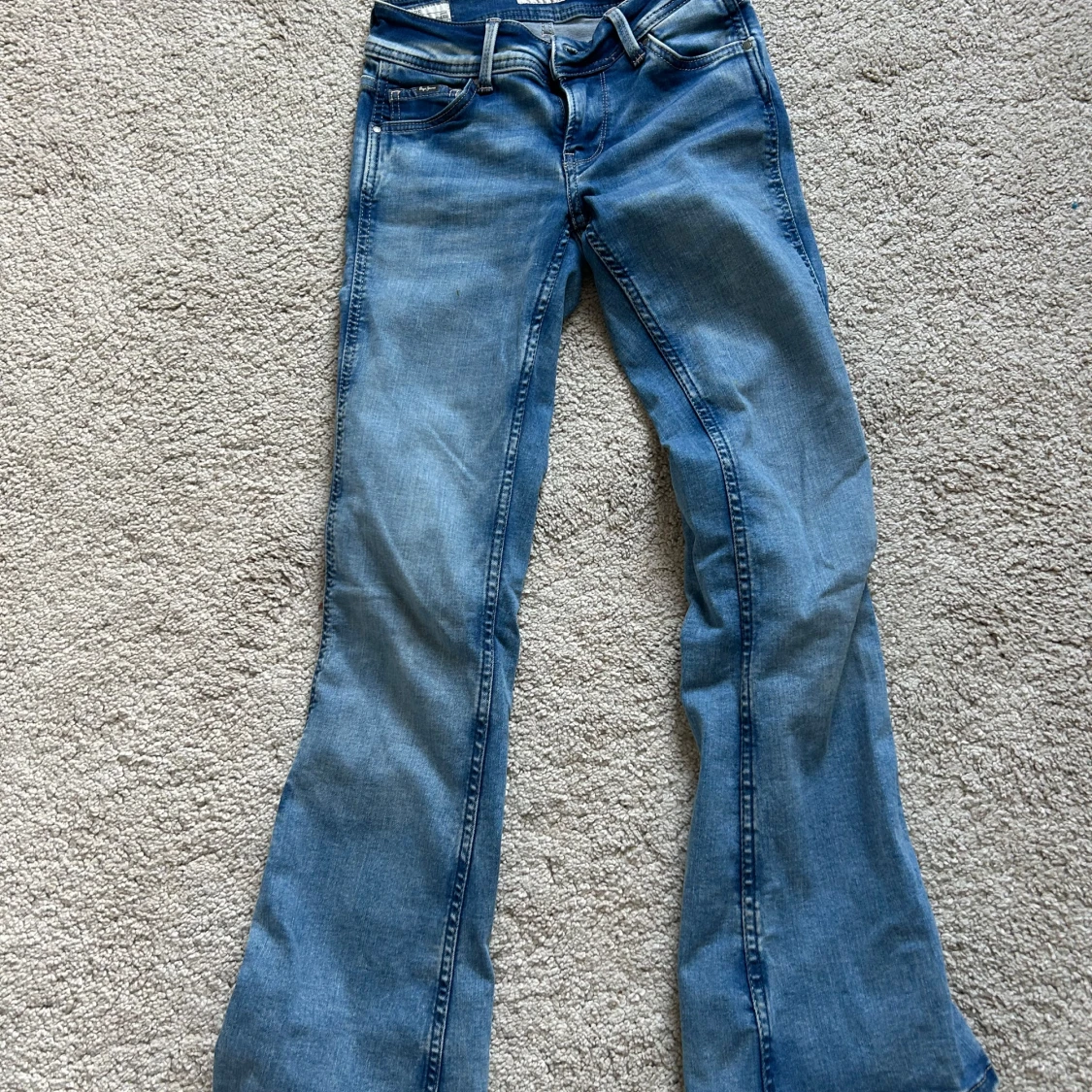 Blå bootcut jeans från Pepe Jeans