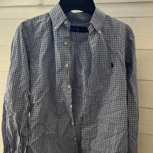 Rutig skjorta från Ralph Lauren - Säljer en klassisk rutig skjorta från Ralph Lauren 