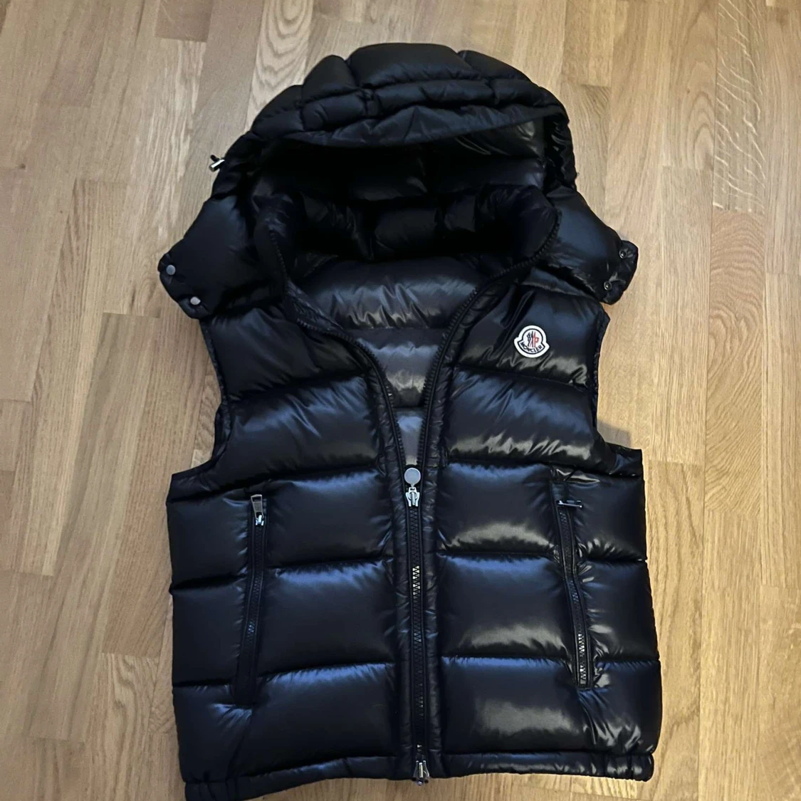 Moncler väst 