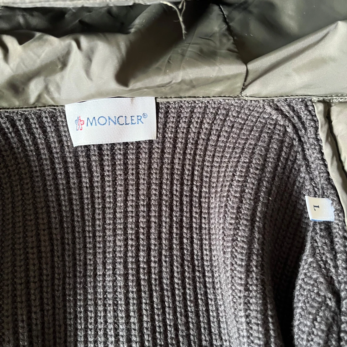 Beige och brun jacka från Moncler - 3