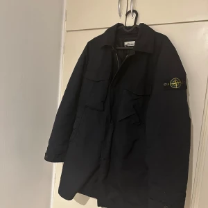 Stone island jacka/rock - Stone island rock, fint skick, storlek S (passar dig som är 175-185), tar prisförslag 