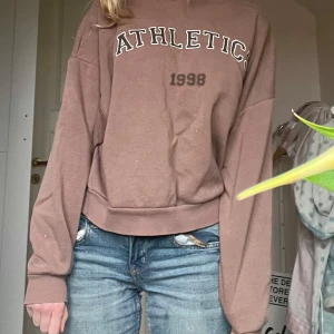 Fin tröja - Så fin tröja som säljs då den inte kommer till användning, inga defekter💕 postar snabbt⚡️