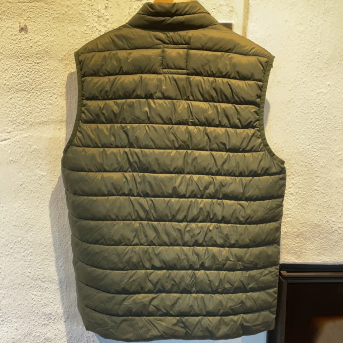 Olivgrön quiltad dunväst - 1