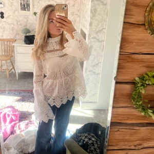 Spets blus  - Super fin och unik spets blus, skriv för fler bilder eller frågor😻❤️