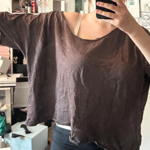 Brun vid croptop - Används ej längre därför säljer jag 