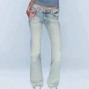 Weekday cheap Monday jeans😍 - Populära cheap Monday jeans stl 28/32, aldrig använda och skickar dom samma dag🥰 pris kan diskuteras! Skriv för fler bilder🫶🏻