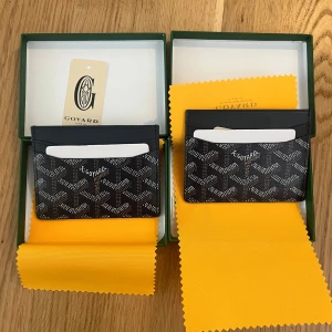 Goy4ard plånbok 249kr st  - Helt ny, fraktar inom 24timmar, priset kan diskuteras, box följer med 