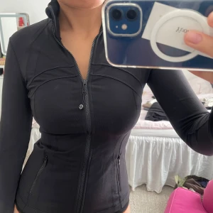 Lululemon Luon define jacka - Lululemon Luon define jacka. Storlek 36. Knappt använd.