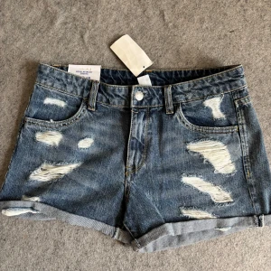 Jeansshorts  - Helt nya med prislapp kvar!