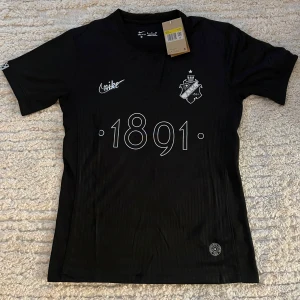 AIK limited editin - Helt ny aik tröja med prislapp, oanvänd!