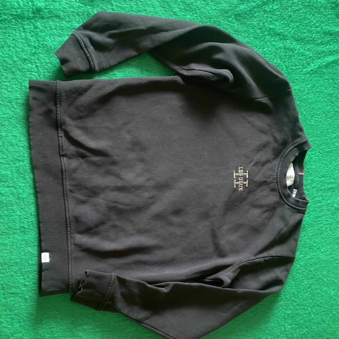 Svart sweatshirt från Les Deux