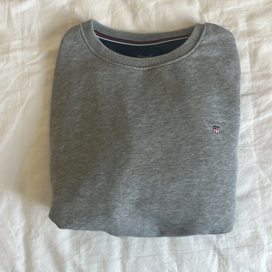 Grå GANT långärmad tröja S – klassisk stil / nypris 999 kr - 3