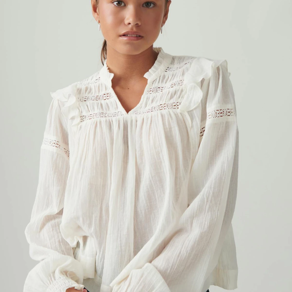 Vit långärmad blus