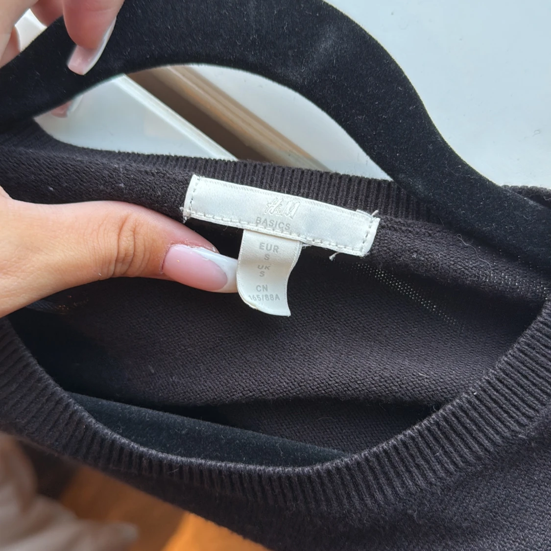 Svart stickad tröja från H&M Basics - 1