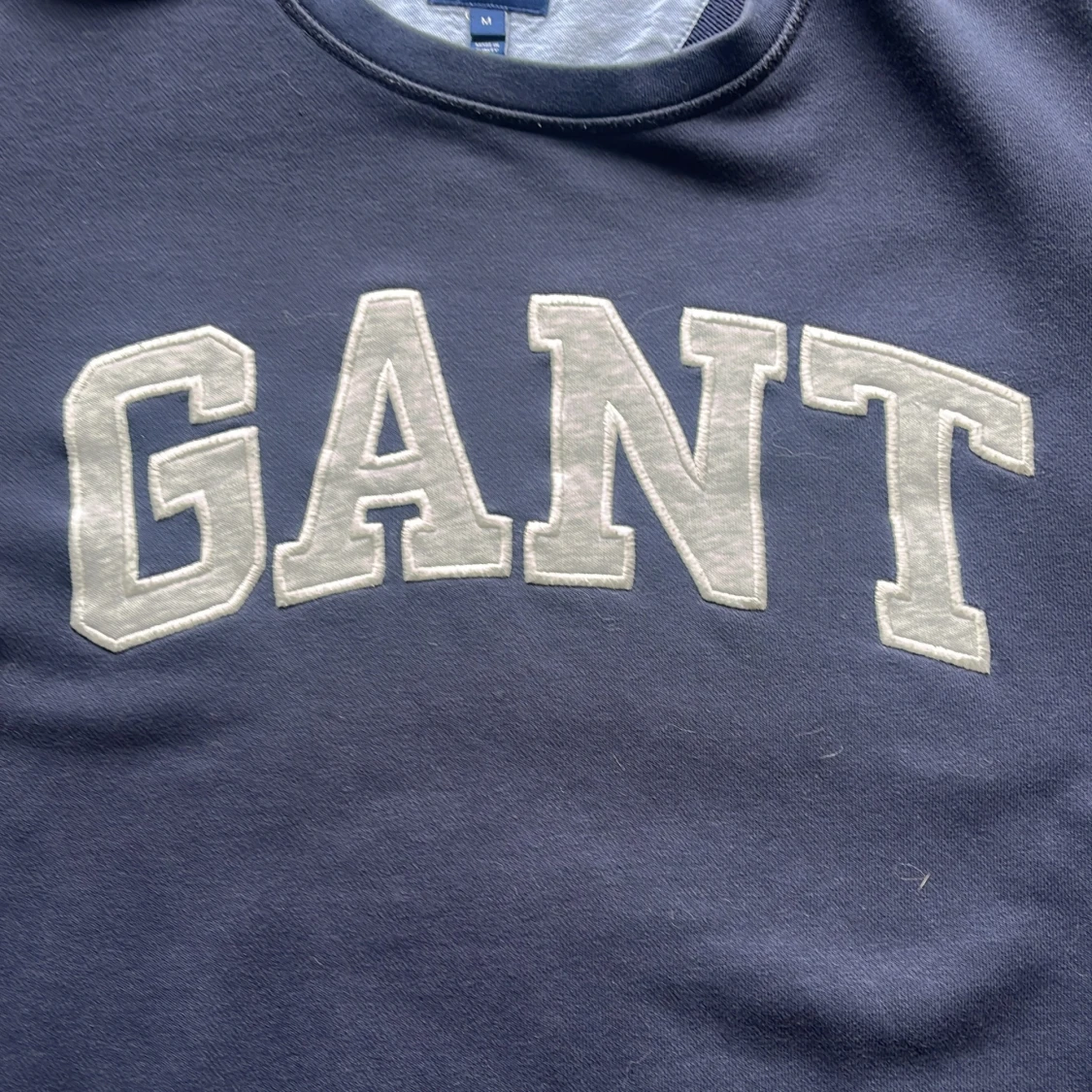 Blå sweatshirt från GANT med tryck - 1