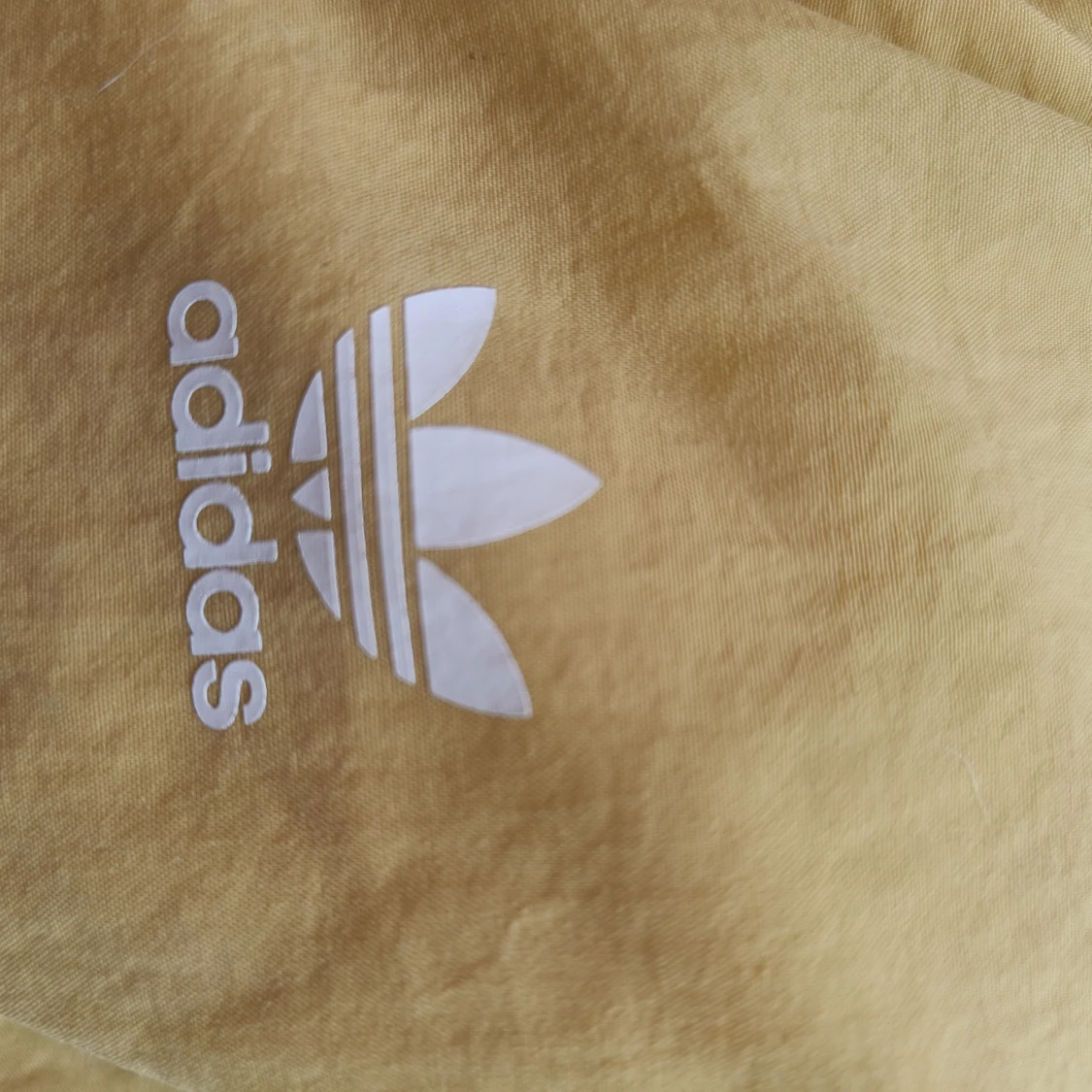 Gul vindjacka från Adidas med huva - 3