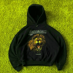 Represents Hoodie - Represent Hoodie Fits Baggy M/L Very thick and heavy cotton No flaws  ♻️All pictures are taken on green “grass” carpet as Hygiene is my priority♻️  For more information text me in private messages  #Y2KFashion # Y2KHipHop #BaggyClothes #Streetwear #VintageStreetwear #2000sStyle #RapFashion #ThrowbackStyle #OldSchoolHipHop #BaggyJeans #Y2KOutfit #HipHopAesthetic #RetroStreetwear #VintedFinds #OversizedFashion #UrbanWear #2000sVibes #TrendyVintage #RareStreetwear #VintedStyle