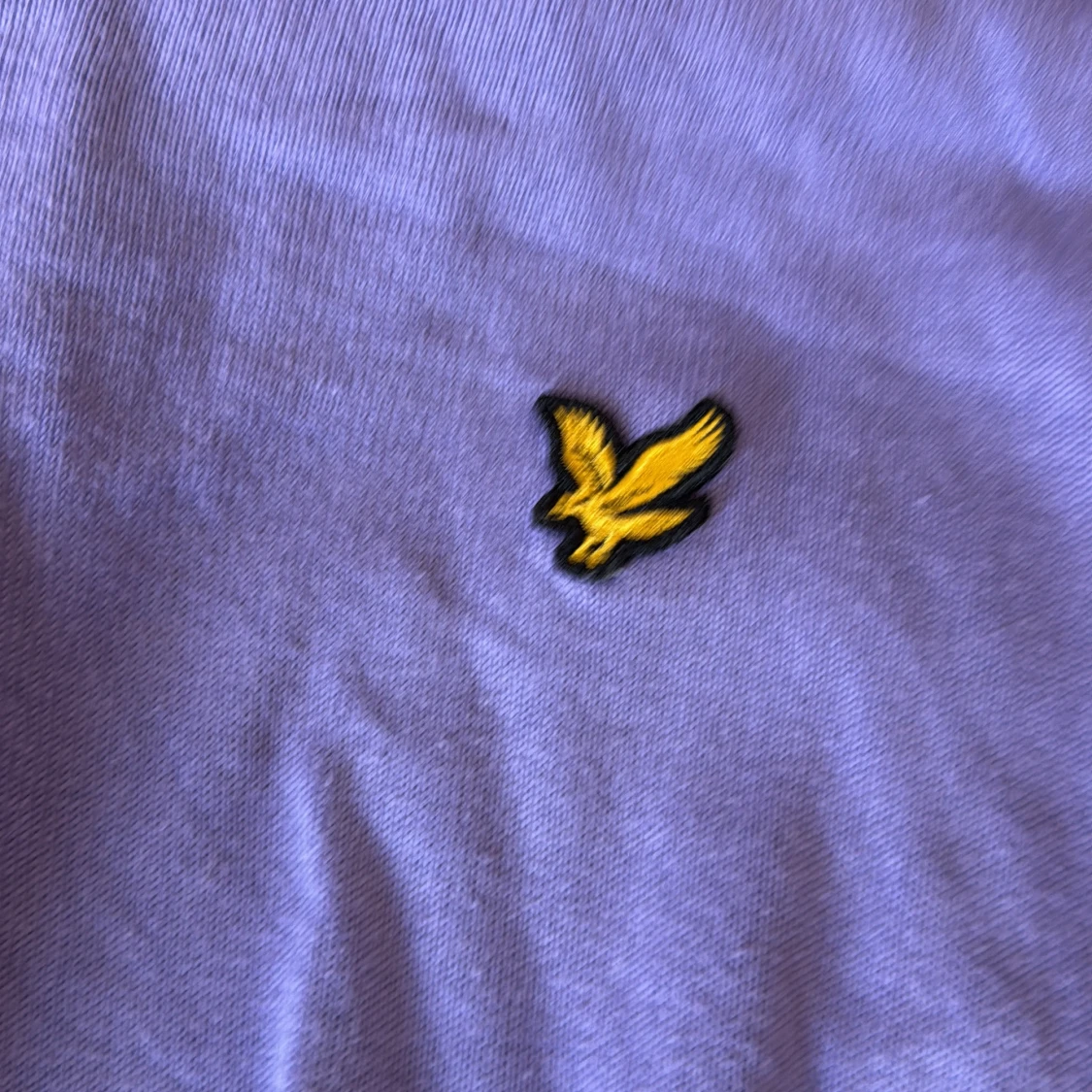 Lila v-ringad tröja från Lyle & Scott - 1