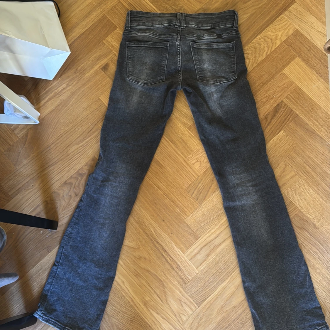 Svarta lågmidjade jeans 36 - 1