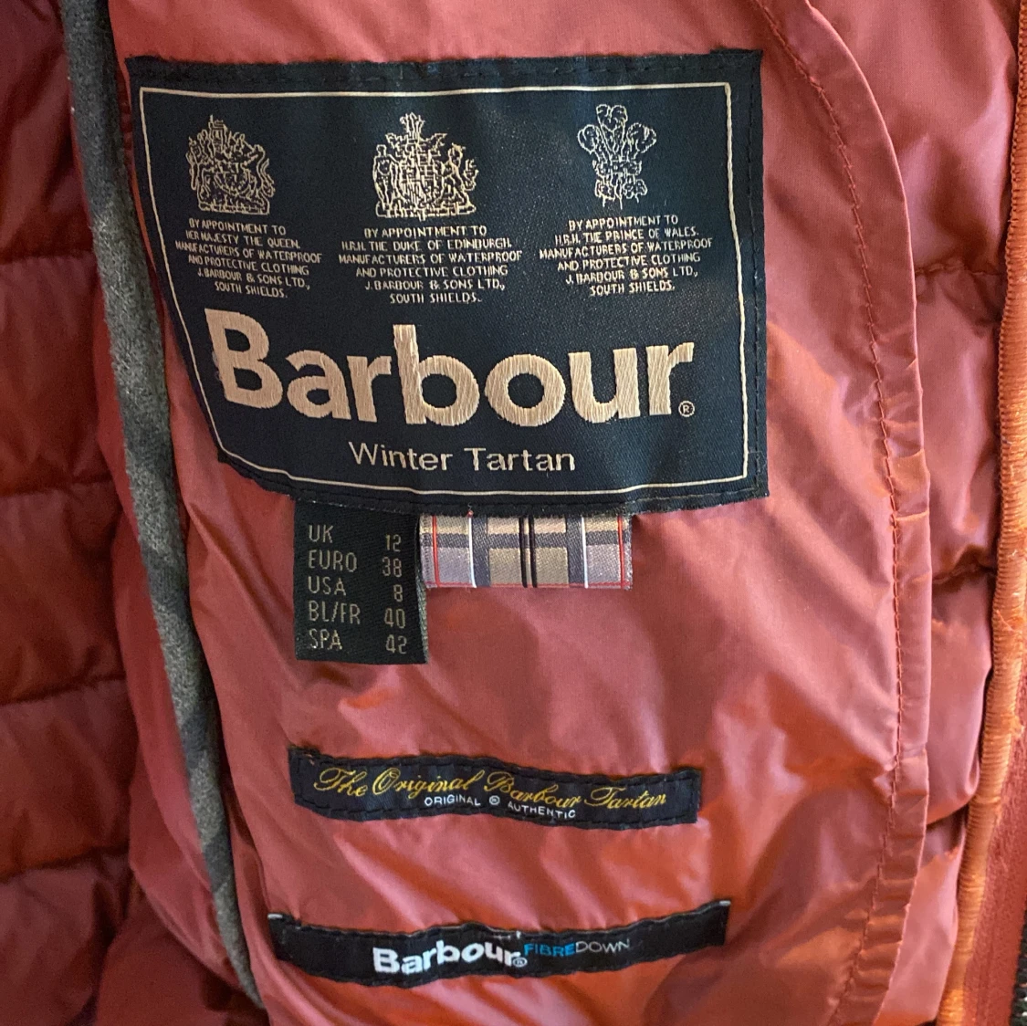 Rostfärgad pufferjacka från Barbour - 4