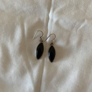 Sterling silver 925 onyx örhängen  - Såld
