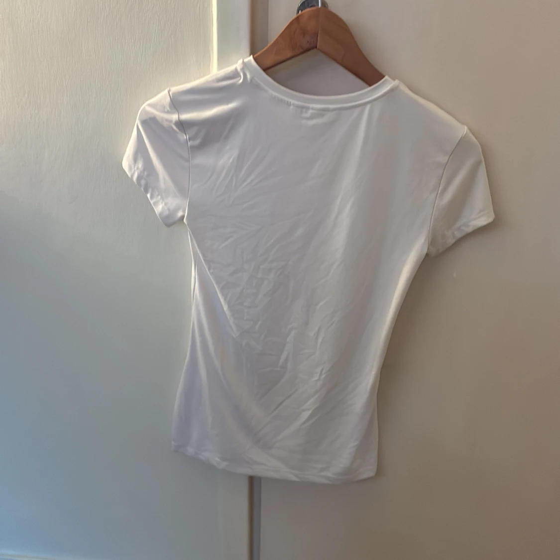 Vit basic t-shirt från H&M - 2