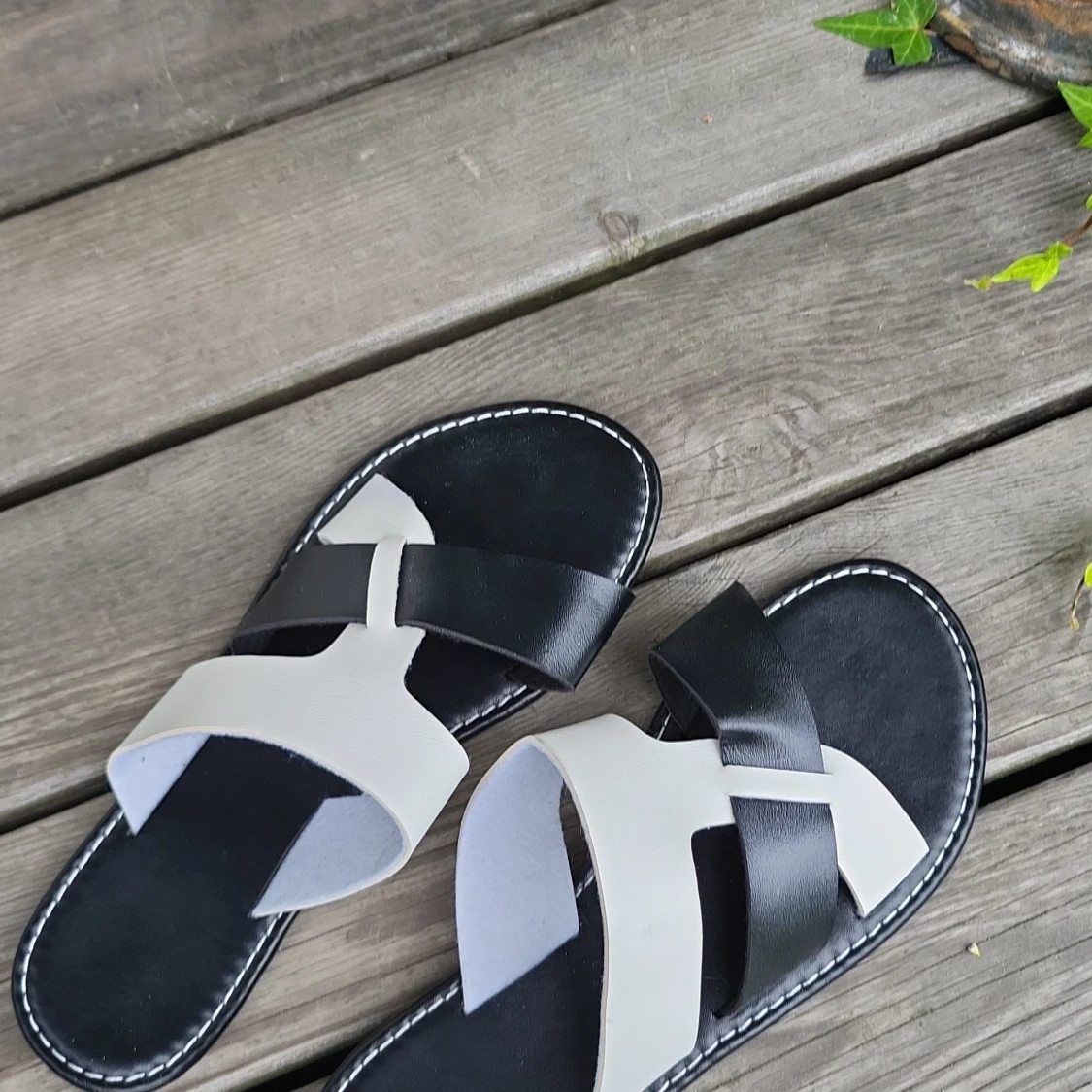 Svartvita sandaler 💗 - 1