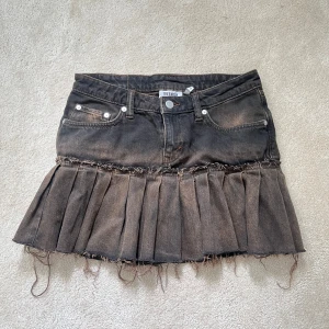 Volangkjol - Cool jeanskjol från weekday