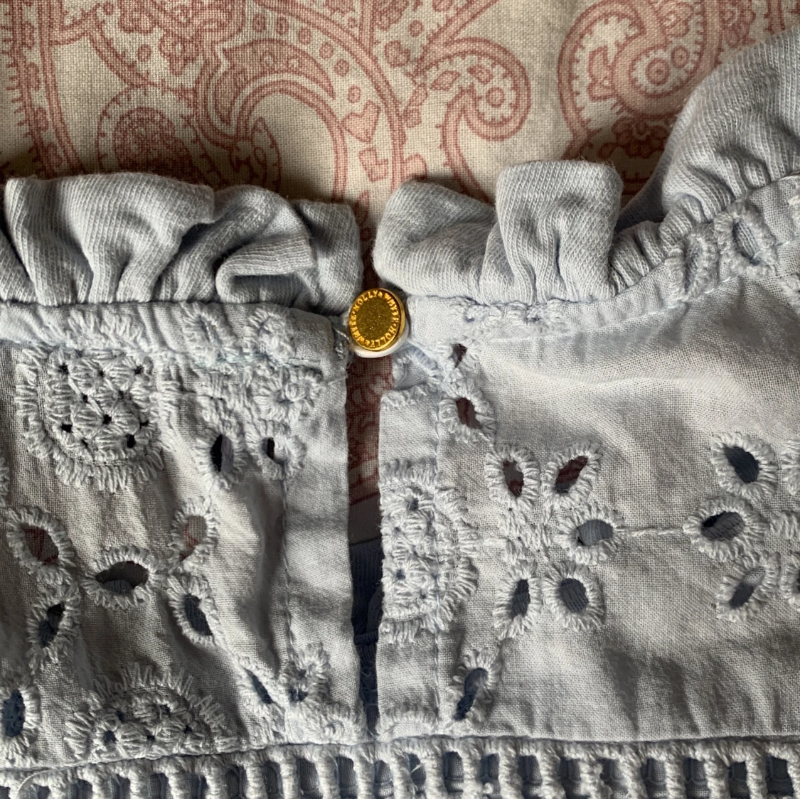 Ljusblå blus med volang från Lindex - 2