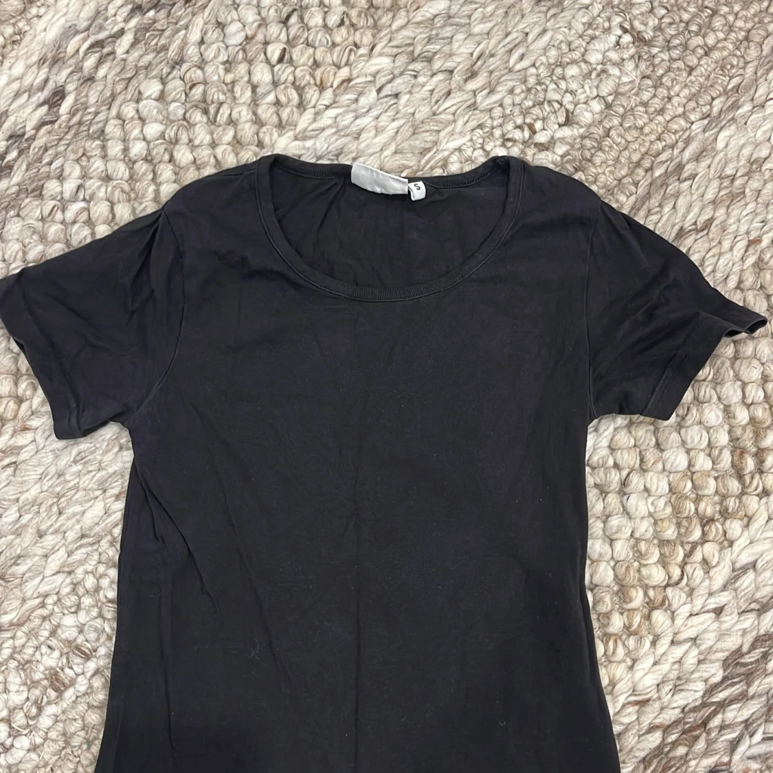 Svart t-shirt S - 1