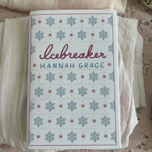 Icebreaker av Hannah Grace - Specialedition inbunden version av den populära boken Icebreaker. Språk är på engelska. rekommenderat för 18+