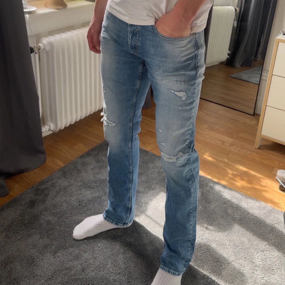 Replay ljusblå slitna jeans - 1