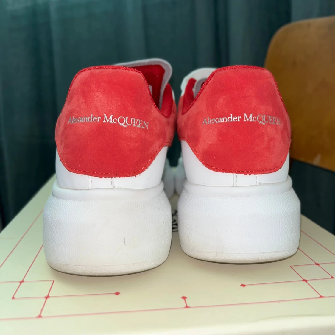 Alexander McQueen sneakers vit/röd - 1