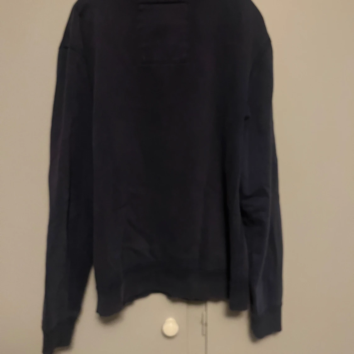 Mörkblå sweatshirt från Morris - 1