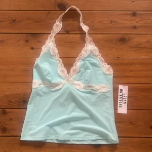 Spets linne - Snyggt linne från Urban outfitters, aldrig använd ! Turqoise blå i färgen 🐬