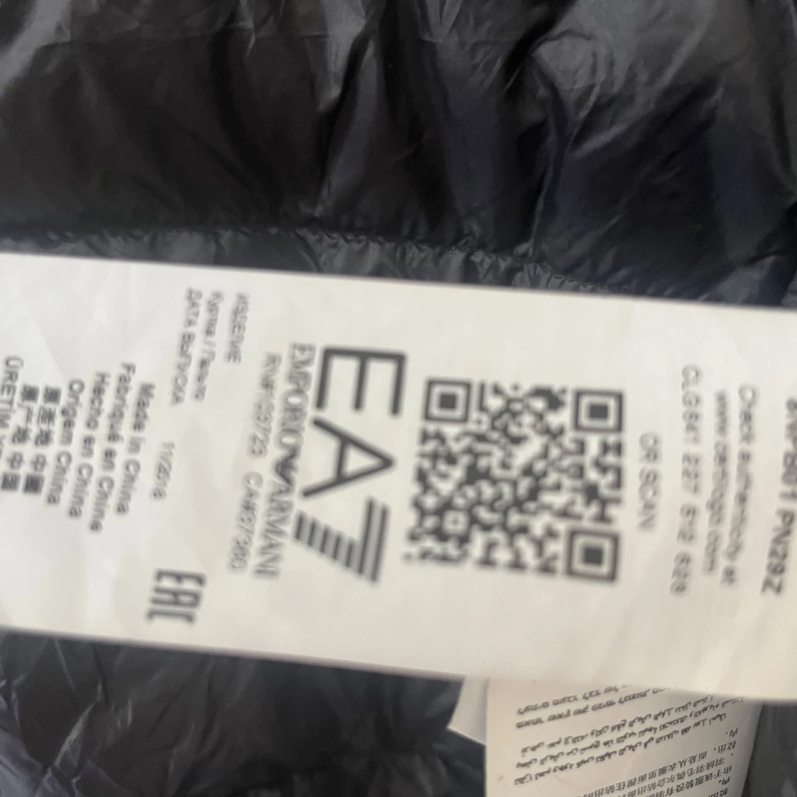 Svart dunjacka från EA7 Emporio Armani - 4