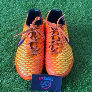 Magista - Ett par skor från 2014 och det kommer få dig att se ut som en og i gamet om du har på dig dom på match. På planen kommer du att få respekt utan att ens vara bra det kallar jag en bra fotbollsko