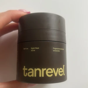 Tanrevel Self Tan Night Mask 50 ml - Brun-utan-sol kräm som används som en nattkräm. Har endast testats en gång men passade tyvärr inte för mig. 