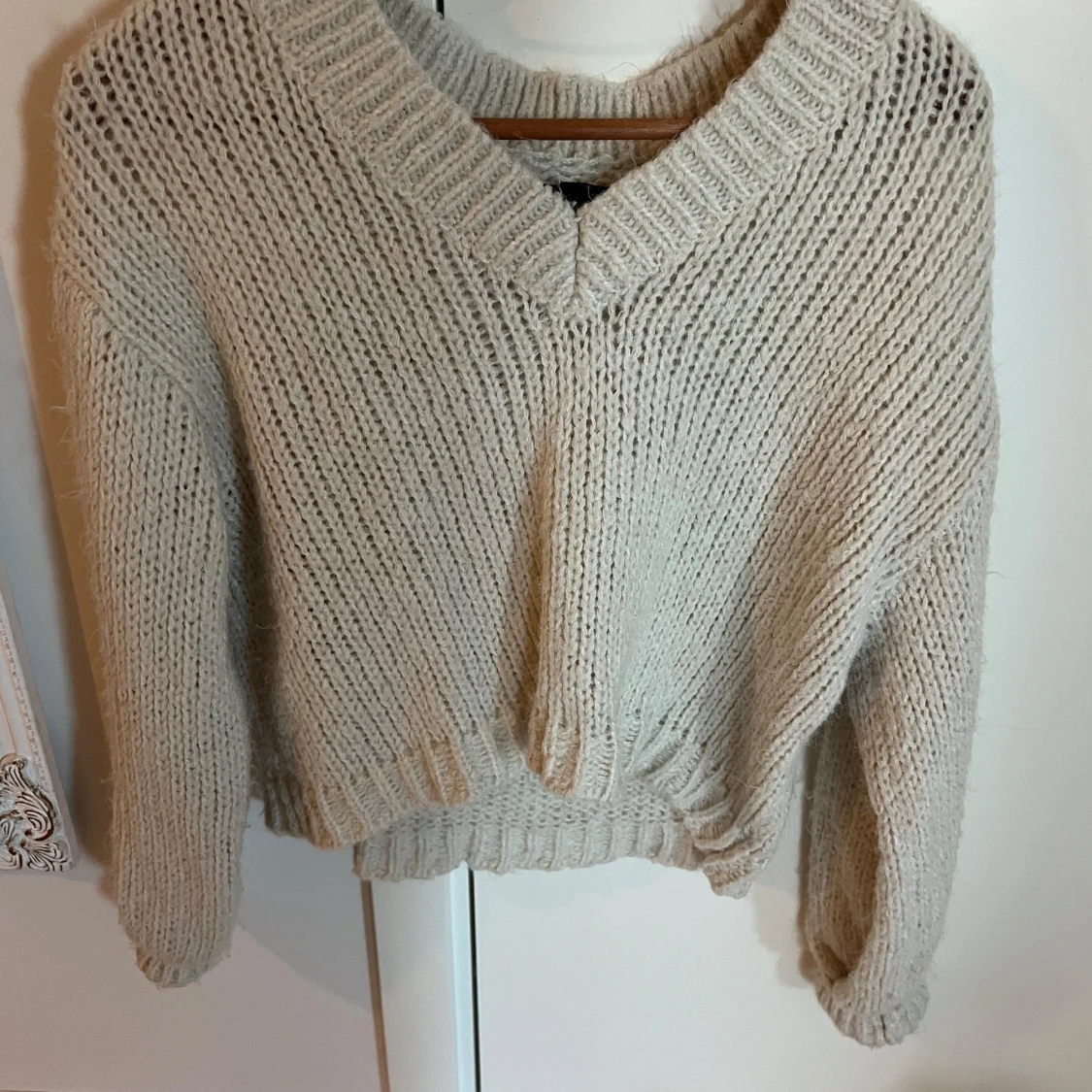 Beige stickad tröja från Vero Moda