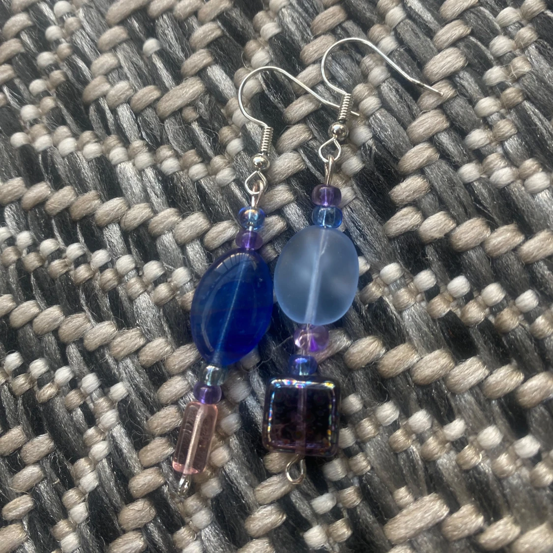 Färgglada handgjorda pärlörhängen - 2