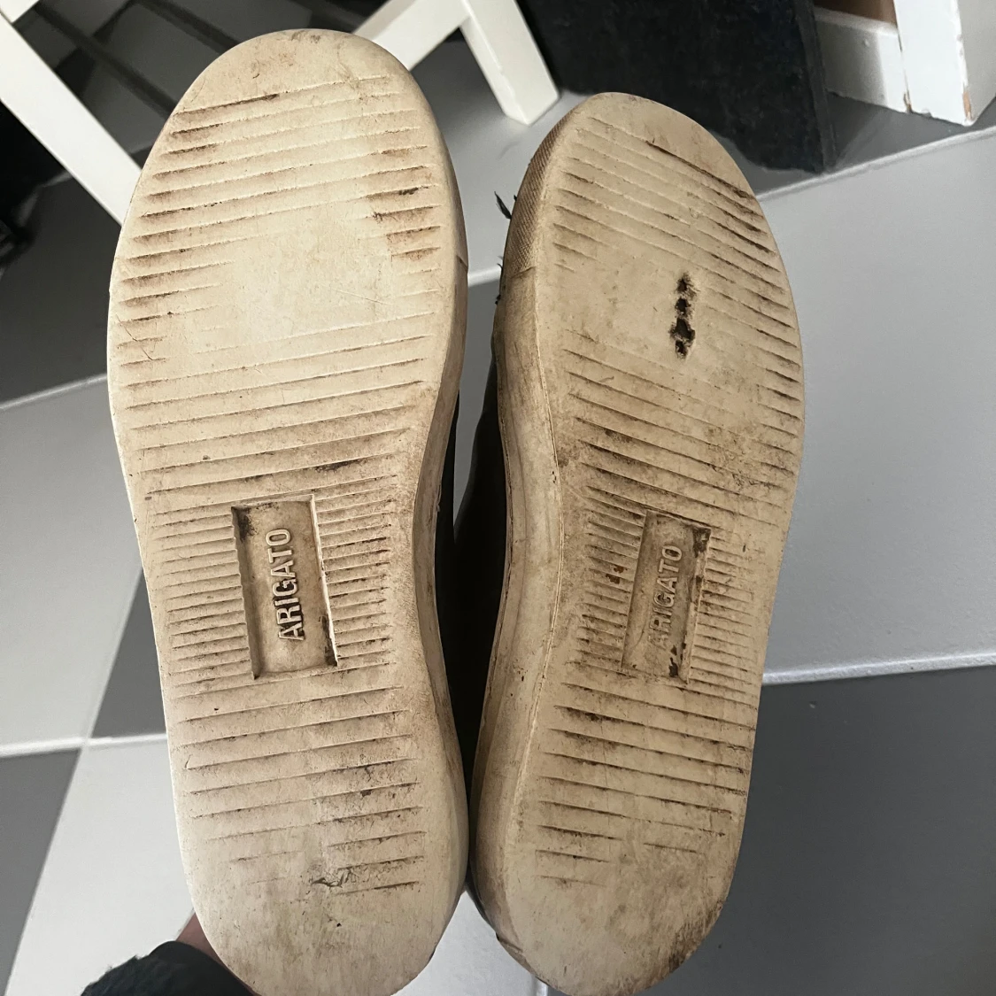 Svarta sneakers från Axel Arigato - 2