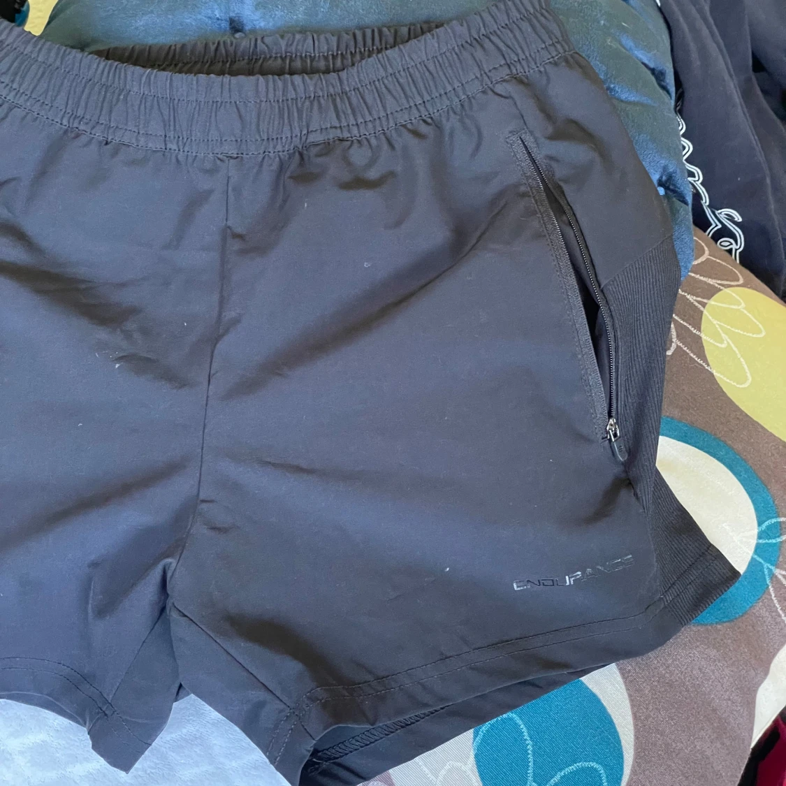 Svarta träningsshorts från Endurance - 1