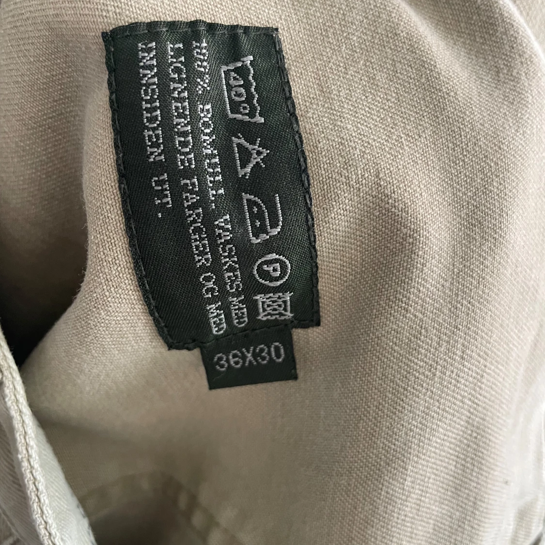 Beiga cargobyxor från W.C. Gordon - 2