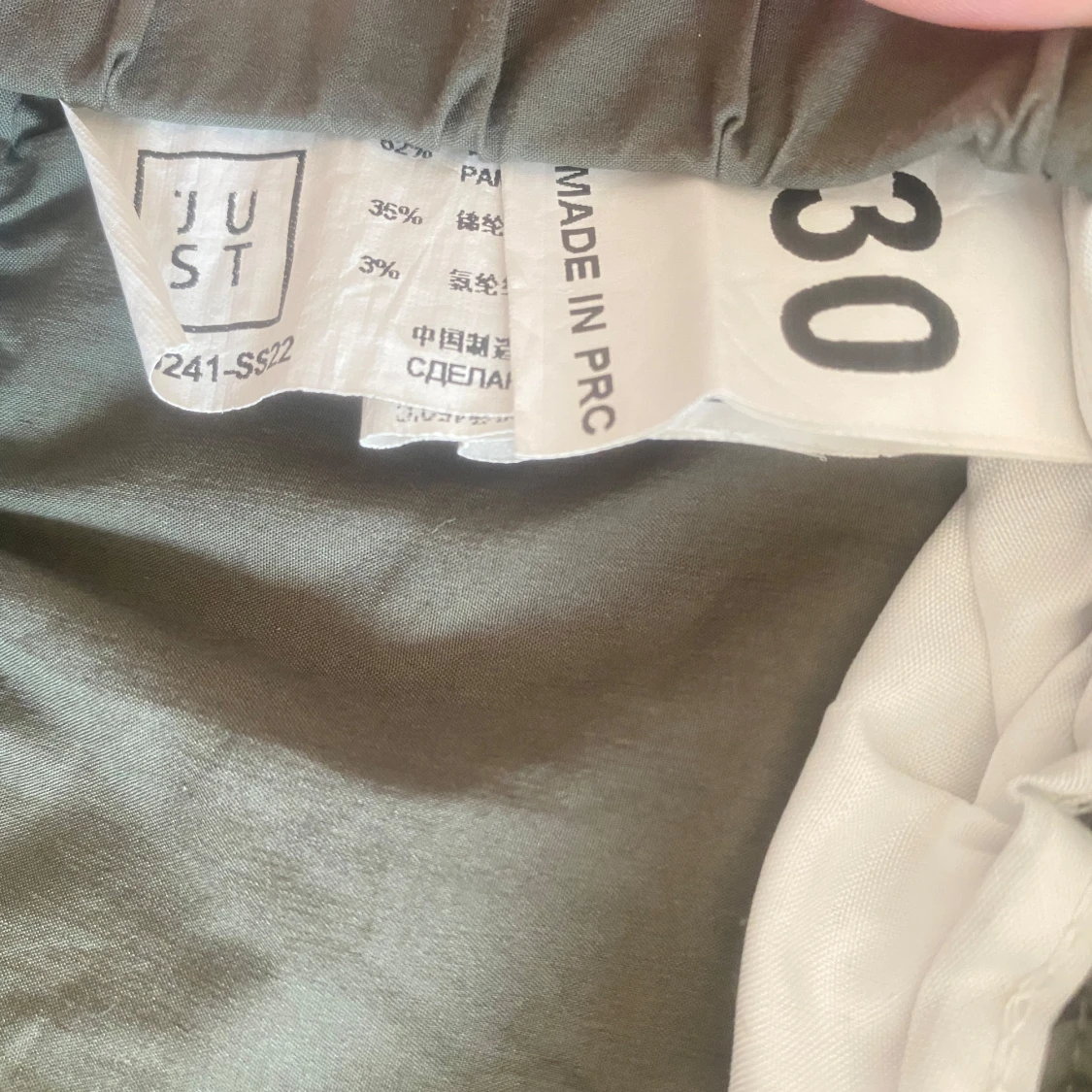 Grå cargoshorts med bälte - 4