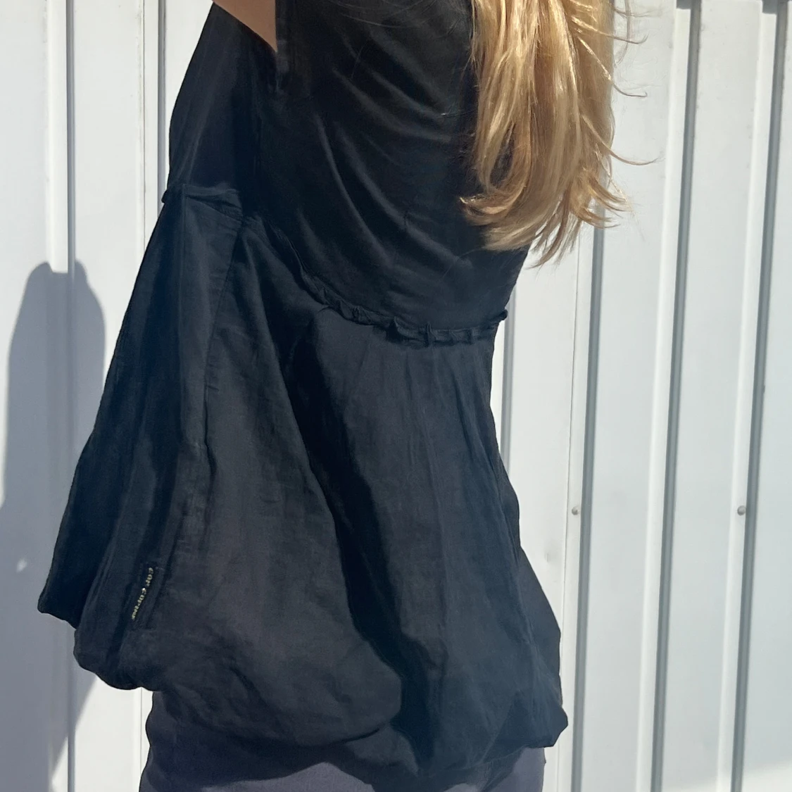 Svart Cop.Copine blus med knyt och cut-out - 3