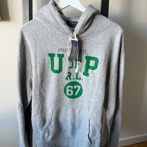 Ralph lauren hoodie - Helt ny Ralph lauren hoodie | Storlek L men passar även M | Nypris 2700!