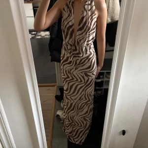 Zara klänning - Aldrig använd